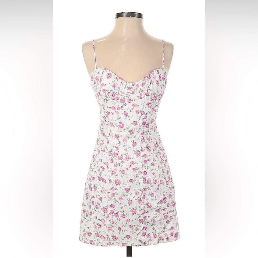 Zara. Xs. Summer dress. Pink roses.
